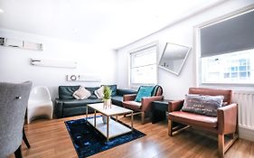 Grandeur 3 Bedroom Flat In London, Mayfair Hy3